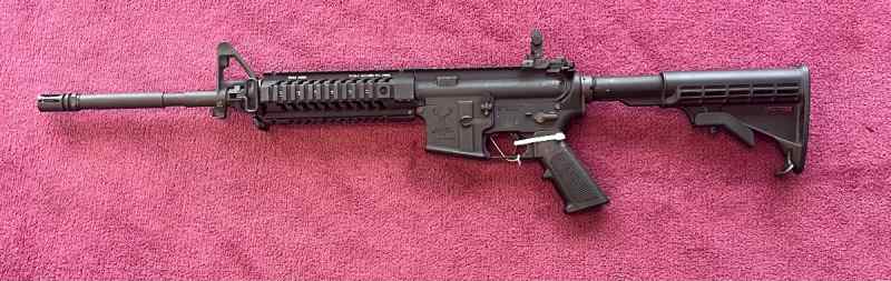 Stag arms rifle.  Mod. Stag-15  5.56   1mag/case