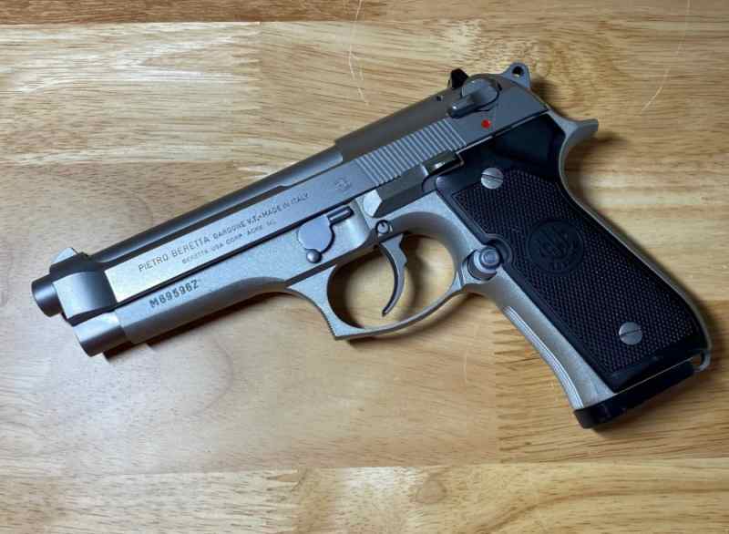 Beretta 92FS Inox 9mm