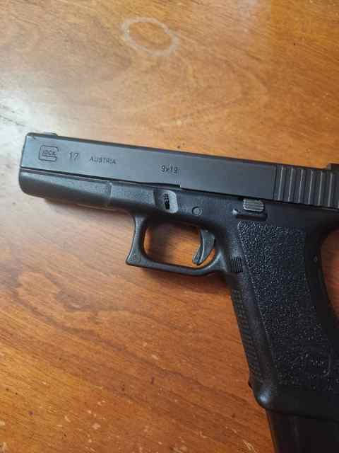 Glock 17