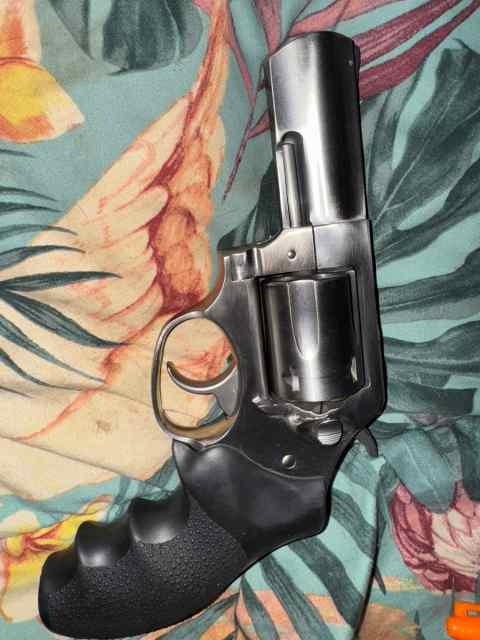 Ruger SP101 357 Magnum / 38 Special 