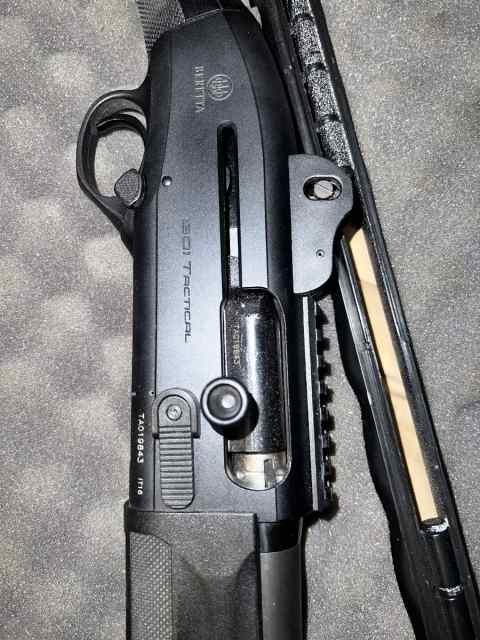 1301 +1 Beretta semi autoshotgun 