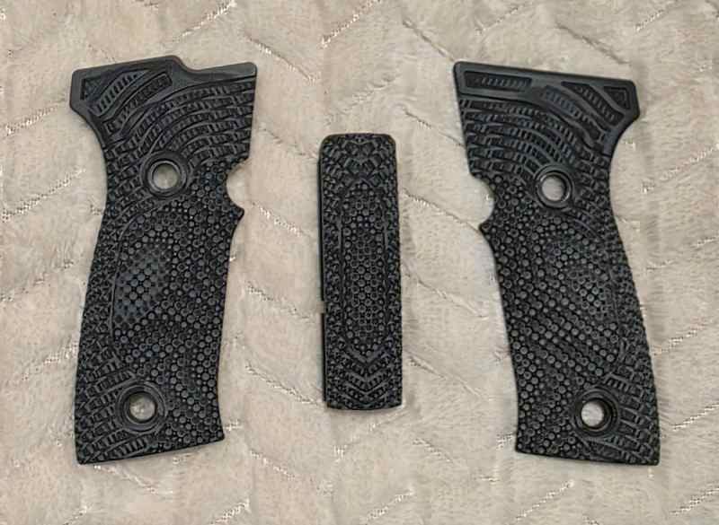 P320 AXG G10 Palm Swell Grips grey/black $60 o.b.o