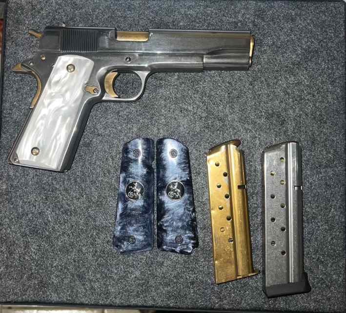 (Rock Island Armory 1911 9mm) 800 OBO