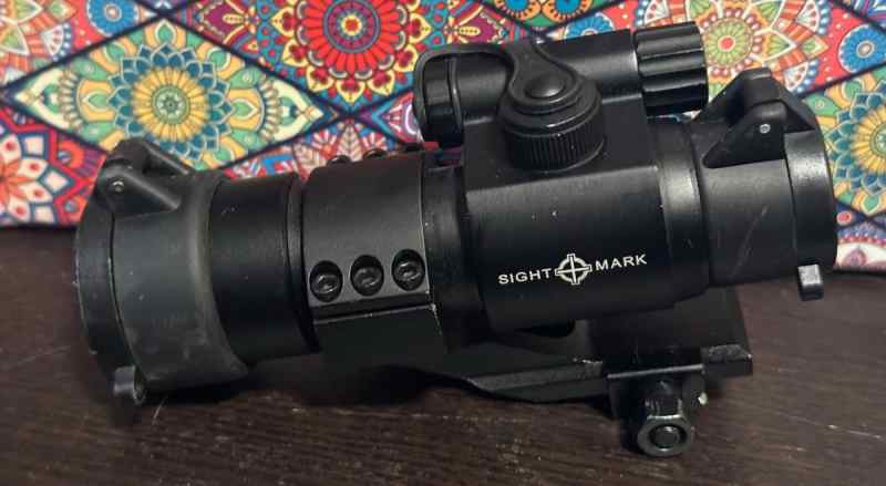 Sightmark 8MOA Tactical Red Dot w/rail mount