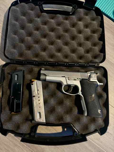 Smith and wesson 9mm