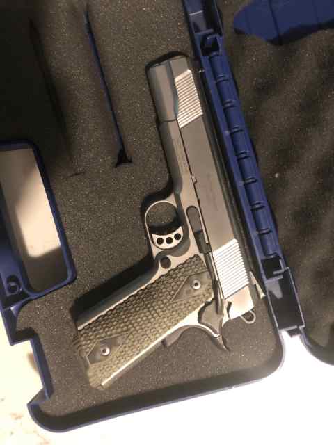 Smith and Wesson 1911
