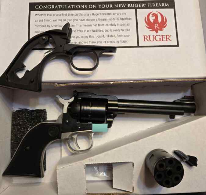 Ruger Super Wrangler w/ Stainless Steel Grip Frame