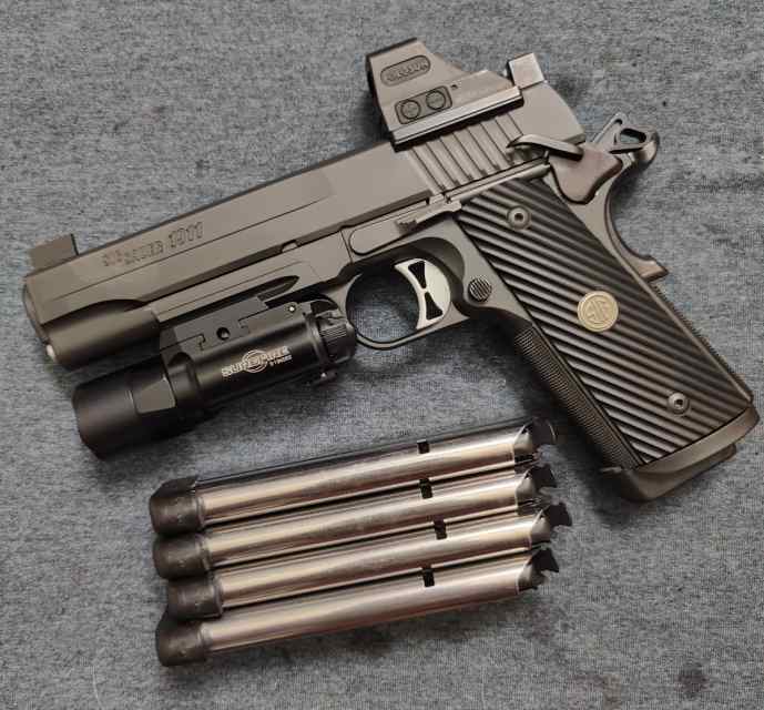 Sig TacOps 10mm 1911