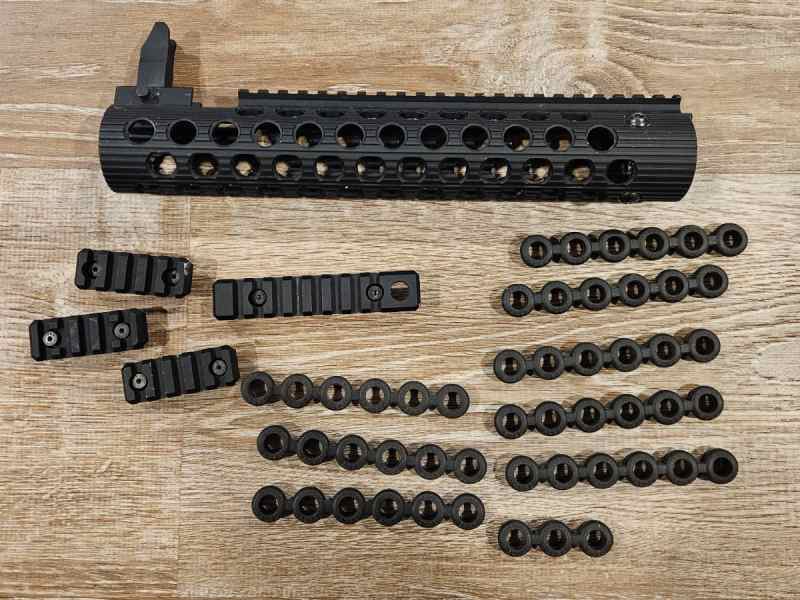 Troy Freefloat Alpha rail W/ sight &amp; accessories 