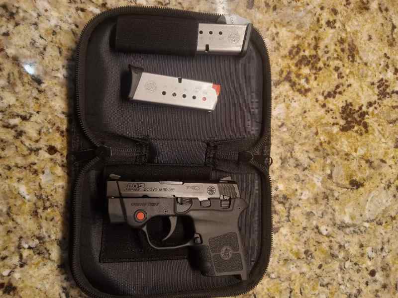 M&amp;P Bodygaurd 380 with laser