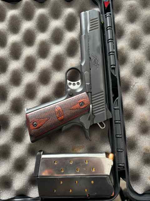 New Kimber Custom 2 1911 .45