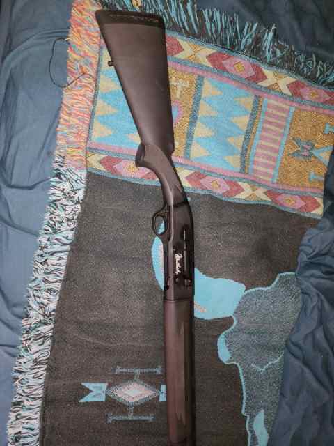 Weatherby SA-08 12 gauge 