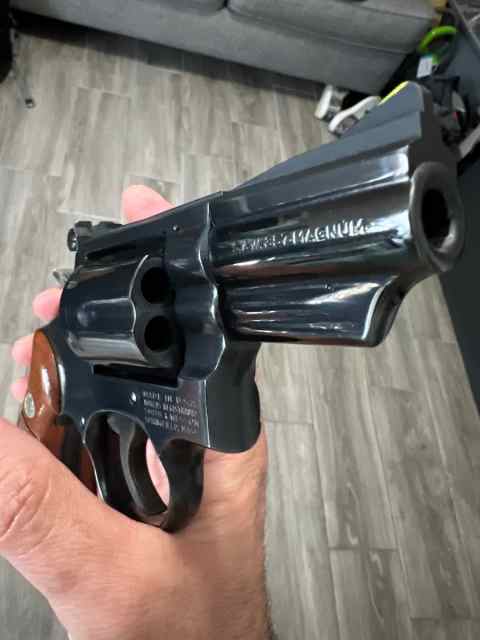 Smith and Wesson 19-4 2.5” 357 mag