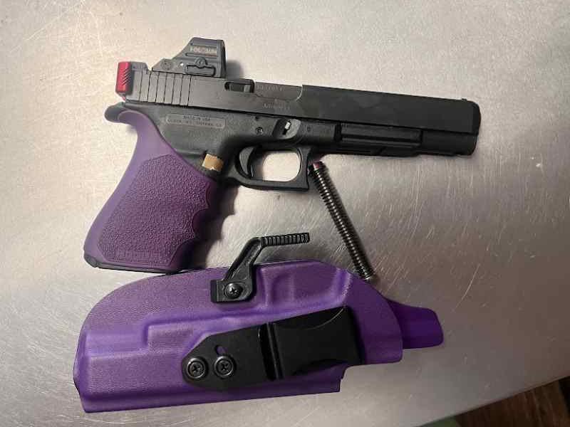FS/FT: Glock 40 Gen 4 w. Holosun