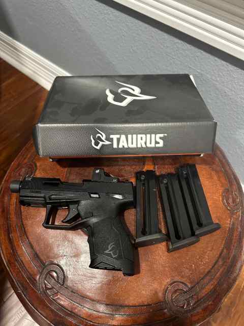 Taurus TX-22 Compact