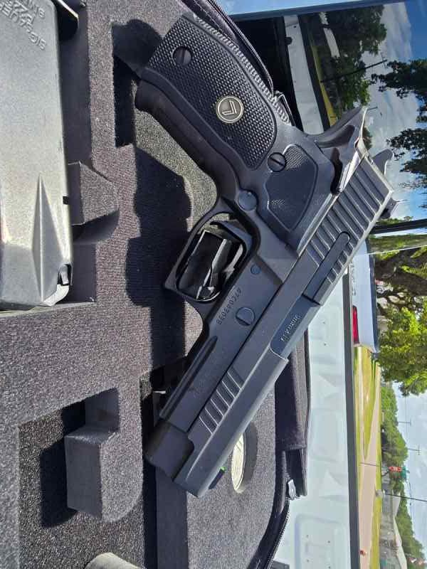 Sig Saur P226 Legion