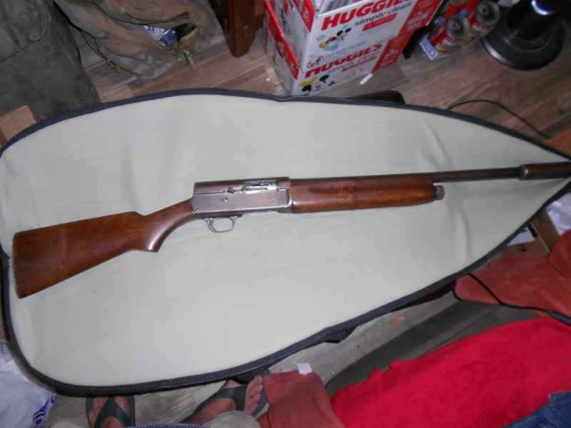 WWII U.S. Military Shotgun