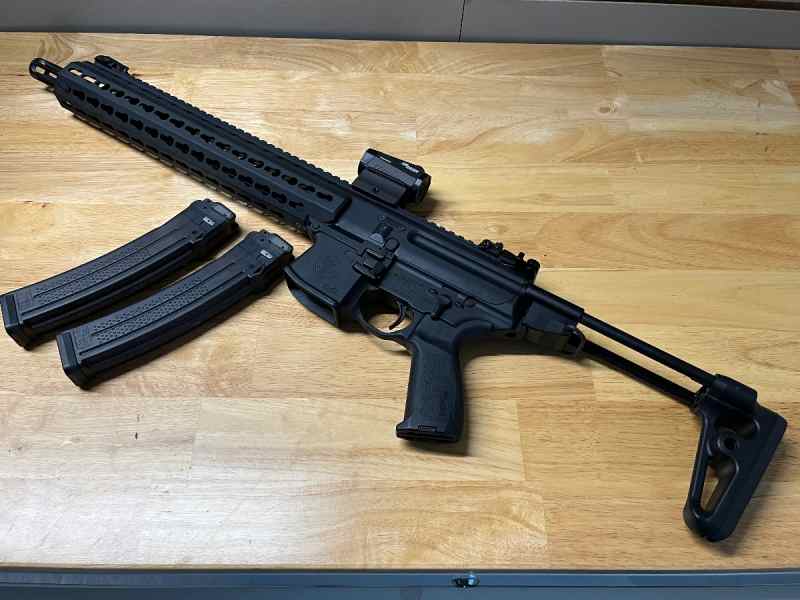 Sig Sauer MPX w/Romeo 5 and 2 mags