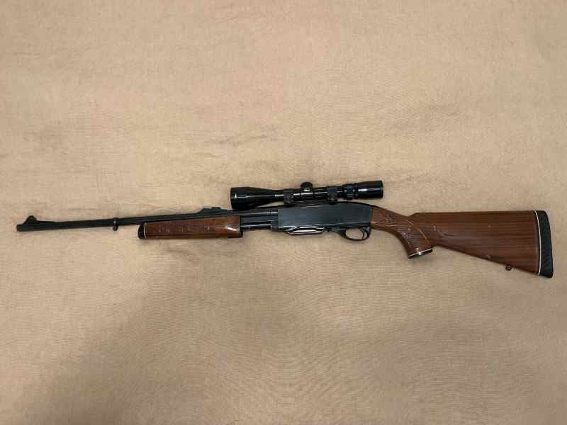 REMINGTON MODEL 7600 Caliber .243 Win. Wood Stock