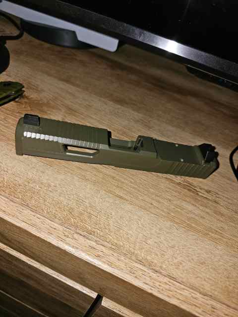 Glock 19 Maple Leaf x5 Mk3 slide